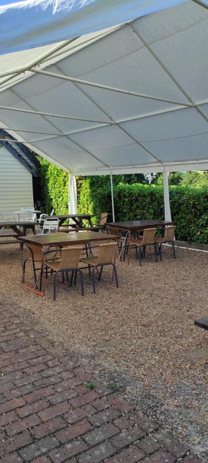Garden Flat At The Infamous Piltdown Man Pub Apartment Fletching Exterior photo